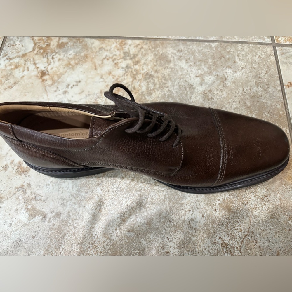 Classic Brown Leather Oxfords - Picture 2 of 4